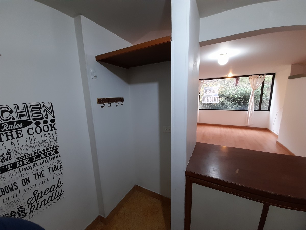 Apartaestudio En Arriendo - Los Rosales, Bogota