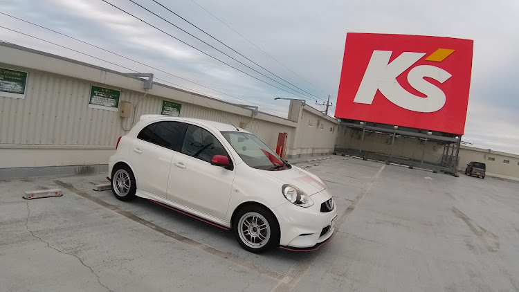 マーチのホットハッチで行こうぜぇ🔥・オイルエレメント交換・日産サティオ千葉に関するカスタム事例の投稿画像1枚目