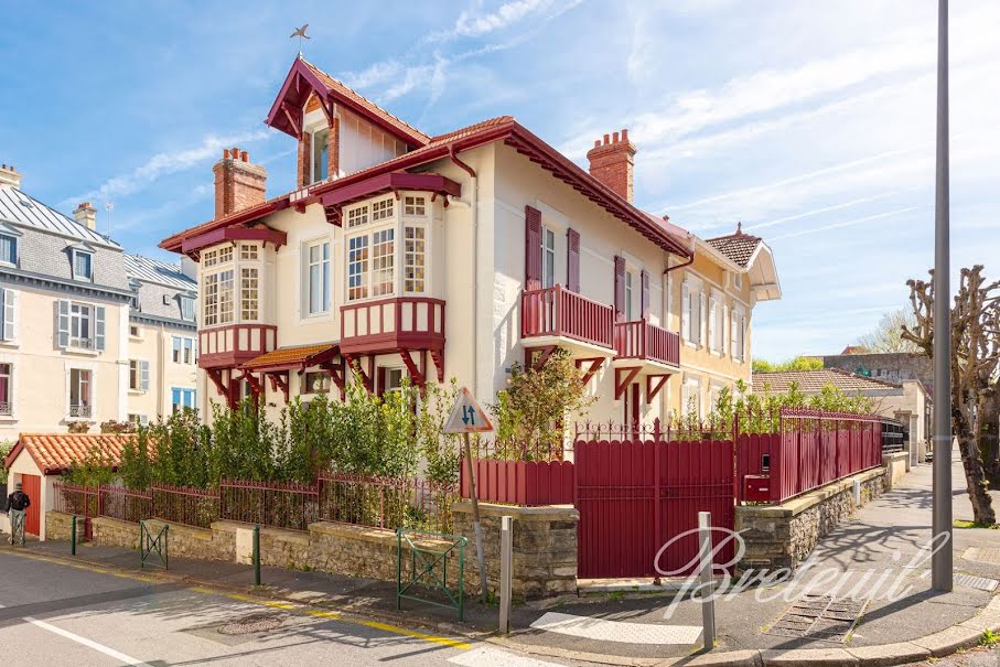 Vente maison 8 pièces 212 m² à Biarritz (64200), 2 490 000 €