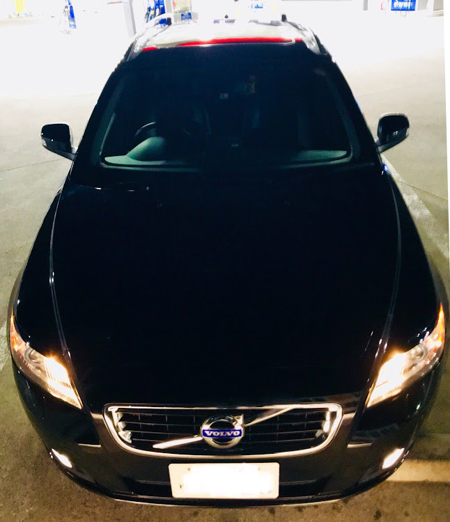 V50のちょっと上から・マセラティみたいに関するカスタム事例の投稿画像1枚目