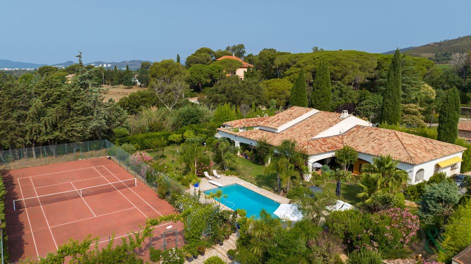 Vente maison 8 pièces 280 m² à La Londe-les-Maures (83250), 1 380 000 €