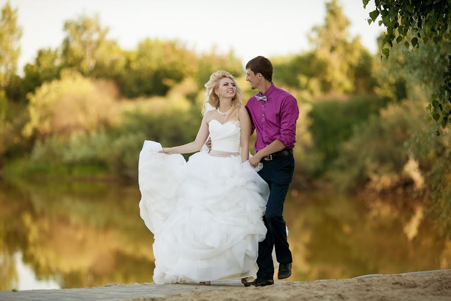 Wedding photographer Olya Shlemenkova (missolka). Photo of 13 September 2014