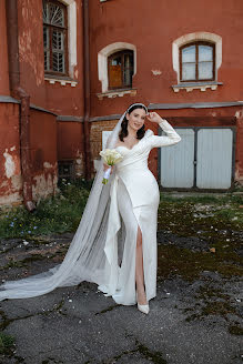 Jurufoto perkahwinan Anna Belousova (belousova93). Foto pada 2 November 2022