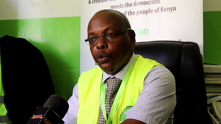 Homa Bay IEBC manager Michael Kosgei speaks to journalists in his office on January 27.