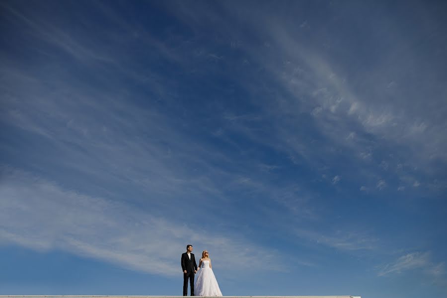 Fotógrafo de casamento Dulat Satybaldiev (dulatscom). Foto de 28 de outubro 2022