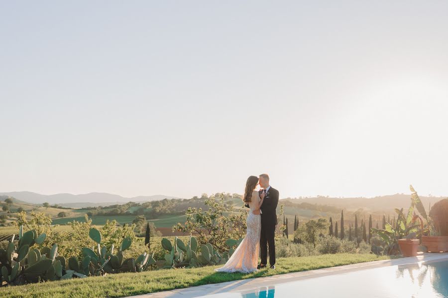 Fotógrafo de casamento Olga Makarova (alenkaama). Foto de 11 de junho 2021