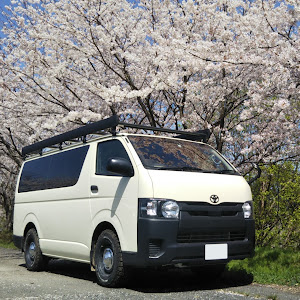 ハイエースバン GDH206V