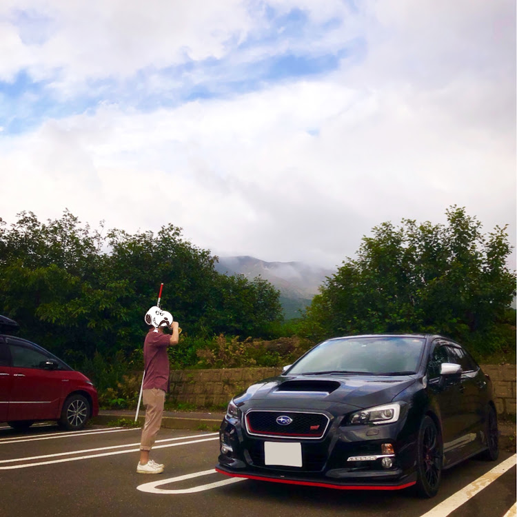 レヴォーグのドライブ・カッコいい写真・愛車撮影に関するカスタム事例の投稿画像1枚目