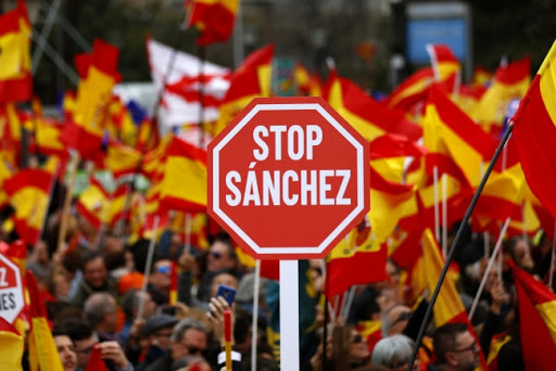 Protesti desničarskih partija u Madridu, pozivi Sančesu da ode (VIDEO)