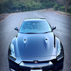 NISSAN GT-R R35