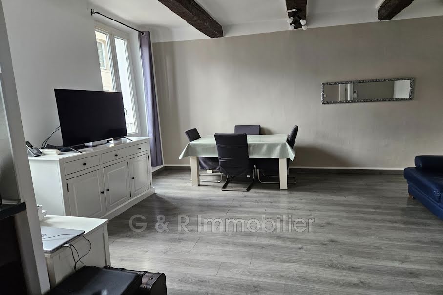 Vente appartement  60.7 m² à Saint-Zacharie (83640), 189 000 €