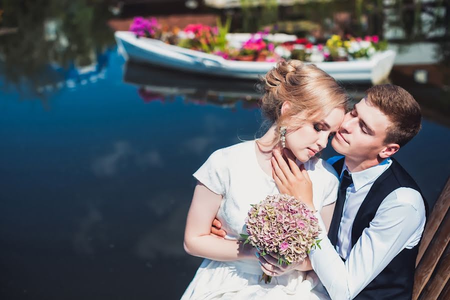 Photographe de mariage Denis Osipov (svetodenru). Photo du 8 novembre 2017