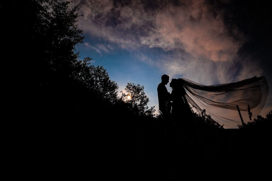 Wedding photographer Alexandru Stoleriu (alexstoleriu). Photo of 28 October 2023