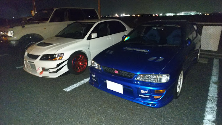 インプレッサ WRX STIの通勤快速仕様（笑）に関するカスタム事例の投稿画像1枚目