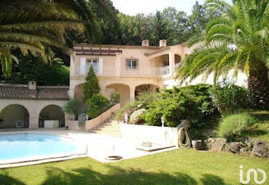 House with pool and terrace 2