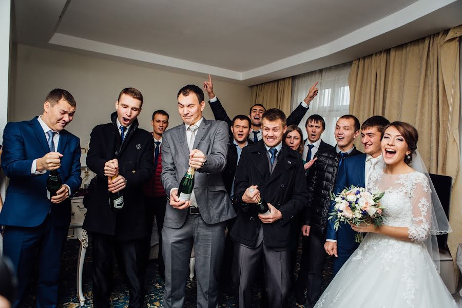 Fotógrafo de bodas Slava Pavlov (slavapavlov). Foto del 17 de diciembre 2015