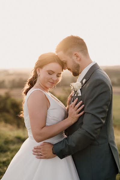 Fotógrafo de bodas Lenka Goliášová (cvaknute). Foto del 30 de septiembre 2023