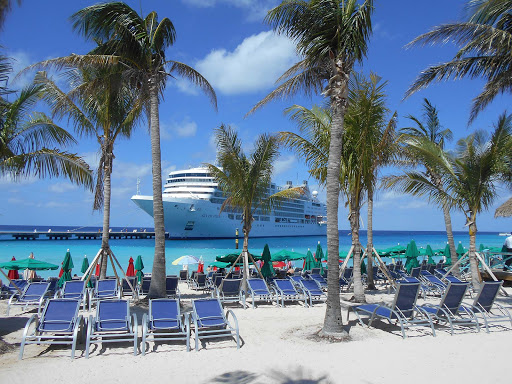 Fun in the sun at Grand Turk, only steps away from Silver Muse.