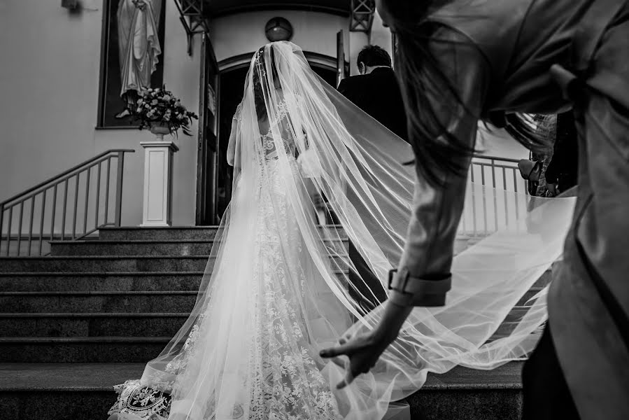 Fotografo di matrimoni Denisa-Elena Sirb (denisa). Foto del 29 giugno 2020