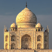 Taj Mahal di 