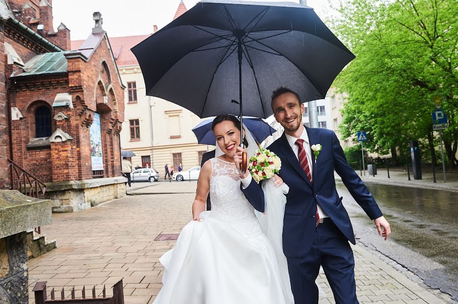 Fotógrafo de casamento Konrad Kosecki (kkosecki). Foto de 3 de maio 2021