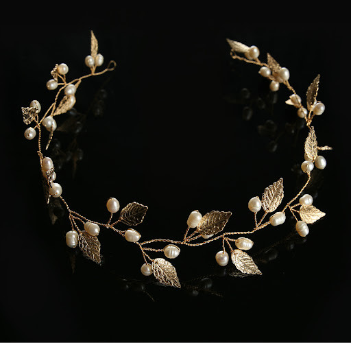 Title 5, Handmade pearl bridal hair band, an elegant wed...