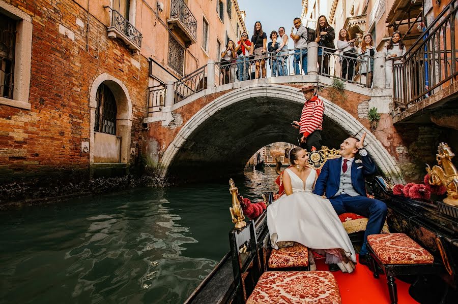 Wedding photographer Maciek Januszewski (maciekjanuszews). Photo of 15 December 2019