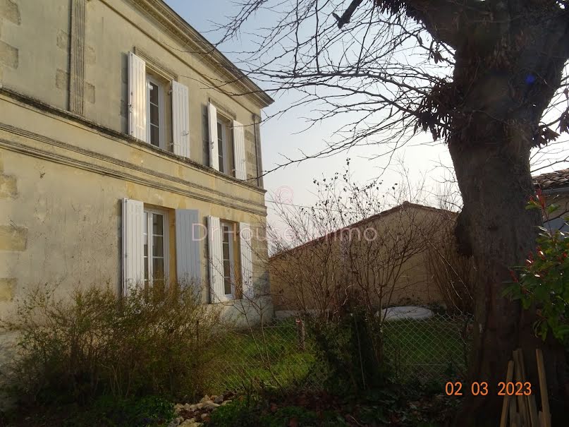 Vente maison 4 pièces 70 m² à Blaye (33390), 129 900 €