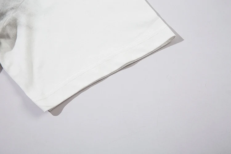T-shirt da uomo a maniche corte in cotone sporco per dipingere, traspirante e resistente per lavori creativi.