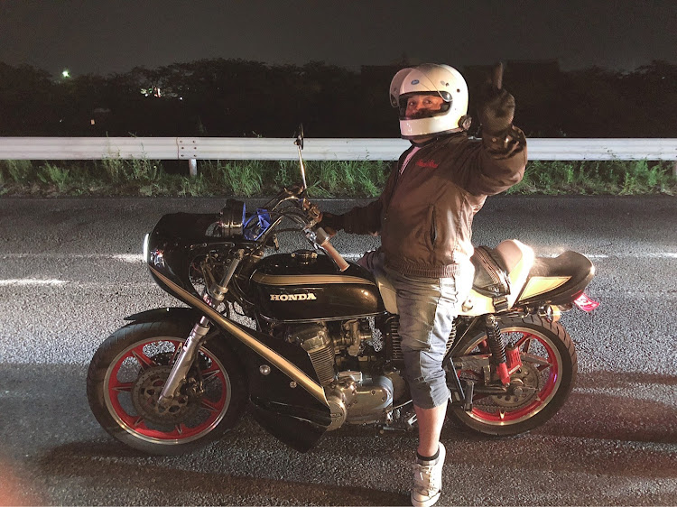 そのやんさんが投稿したファミリアロータリー・サバンナ・シャコタン・暴走族・カリーナオープンに関するカスタム事例の投稿画像4枚目