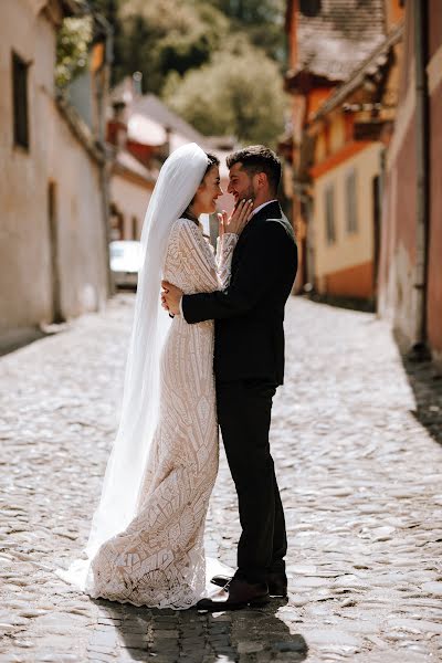 Wedding photographer Gabi Sandru (gabisandru). Photo of 2 June 2022