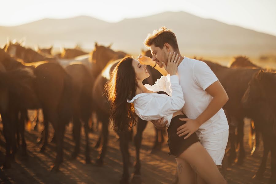 Fotografo di matrimoni Hülya Laleci (hulyalaleci). Foto del 9 marzo 2023