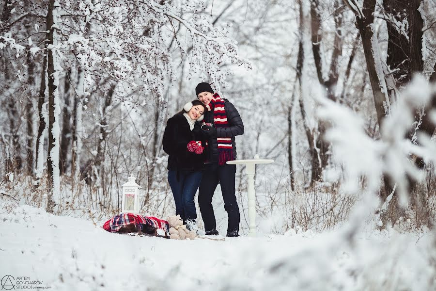 Wedding photographer Artem Goncharov (odinmig). Photo of 10 February 2014