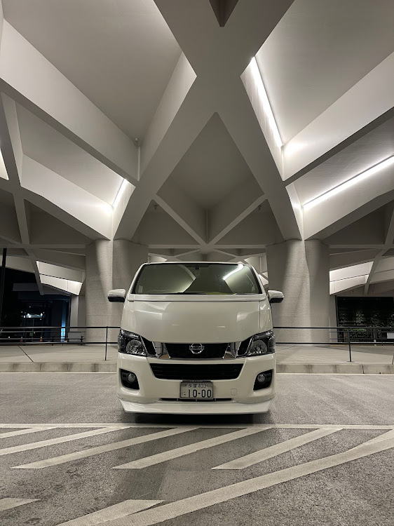 NV350キャラバンのNV350・9月もよろしくお願いします。・低そうで低くないほんのちょこっとだけ低く見える車・カメラ初心者に関するカスタム事例の投稿画像3枚目