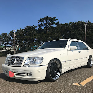 Sクラスセダン W140