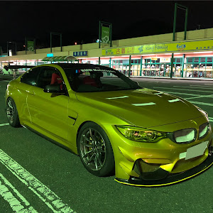 M4 クーペ