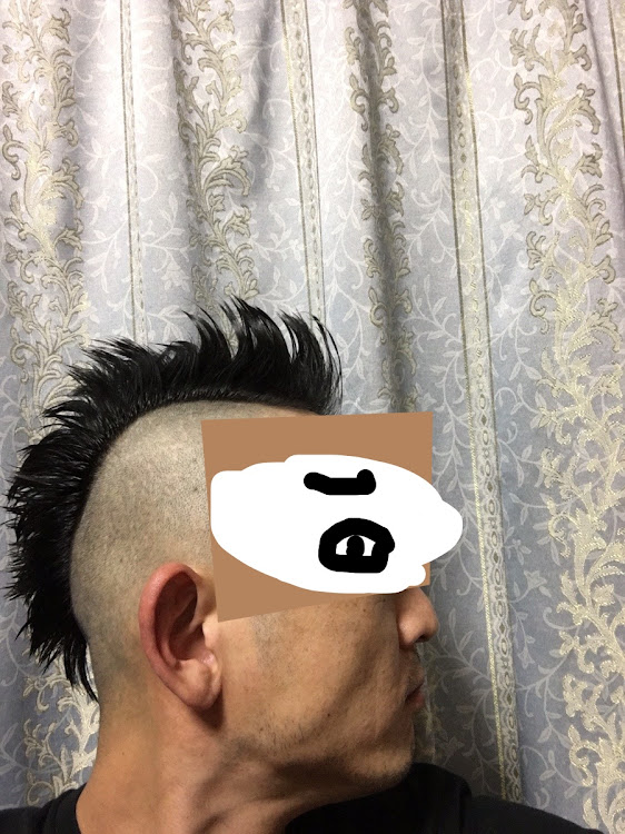 アキー(真ん中禿げるまでモヒカン）さんが投稿したハードモヒカン・ソフトモヒカンはモヒカンじゃない・本当は幅をもっと細くしたい・スタイリング楽チン○に関するカスタム事例の投稿画像2枚目