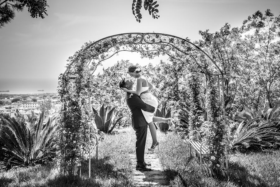 Fotógrafo de casamento Luigi Matino (matino). Foto de 12 de junho 2015