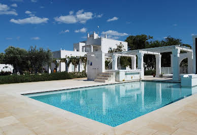 Farmhouse with garden and pool 1