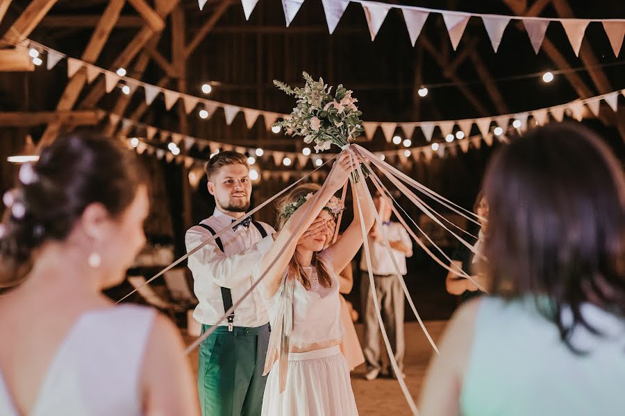 Hääkuvaaja Sandra Daniłowicz (simpleweddings). Kuva otettu 26. lokakuuta 2017