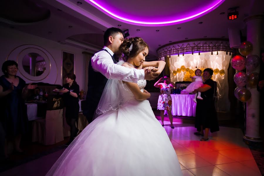 Wedding photographer Roma Akhmedov (phromaahmedov). Photo of 17 November 2017