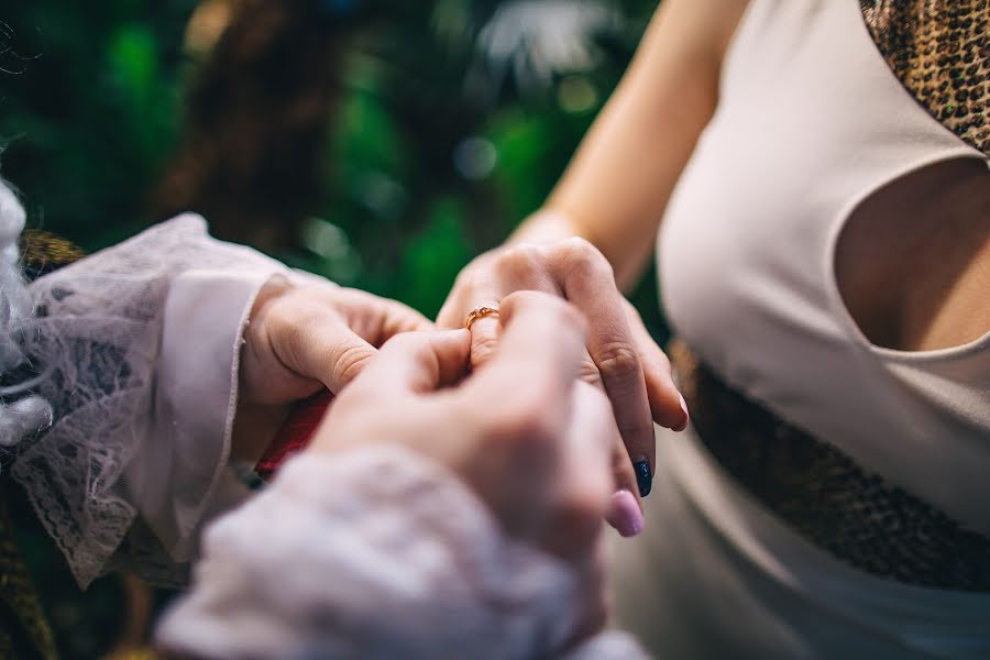 Fotografo di matrimoni Kseniya Grobova (kseniagrobova). Foto del 1 luglio 2017