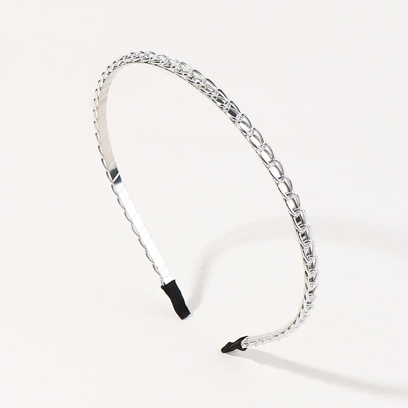 Grote ketting-legering hoofdband, eenvoudige hoofdband die overal bij past. De perfecte accessoire om je dagelijkse stijl te verbeteren.