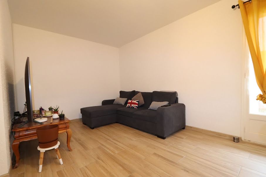 Vente appartement 4 pièces 82 m² à Narbonne (11100), 133 000 €