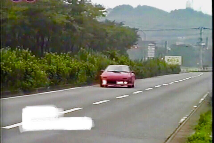 RX-7のドライブ・ロータリー・直線が似合う？・赤が大好き☺️・2018ベストショットに関するカスタム事例の投稿画像2枚目