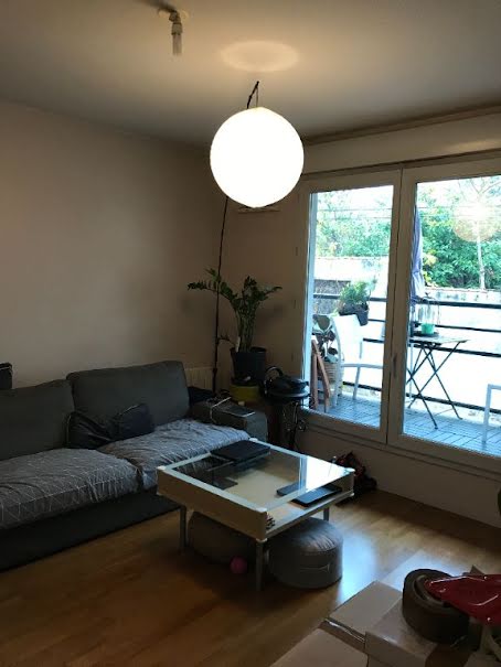 Location  appartement 3 pièces 60 m² à Caluire-et-Cuire (69300), 929 €