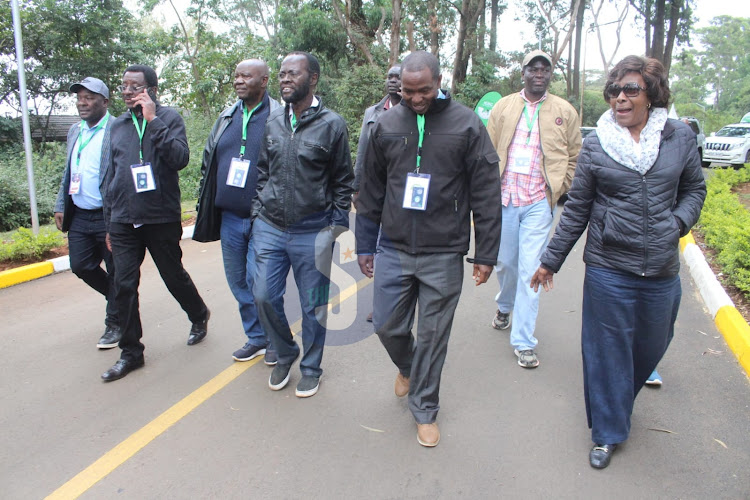 Siaya governor elect James Orengo, former Busia governor Sospeter Ojaamong, Kisumu governor Anyang' Nyong'o, former governors Nderitu Muriithi (Laikipia) and Kaluki Ngilu (Kitui) at Bomas of Kenya after being locked outside the premises on August 14, 2022.