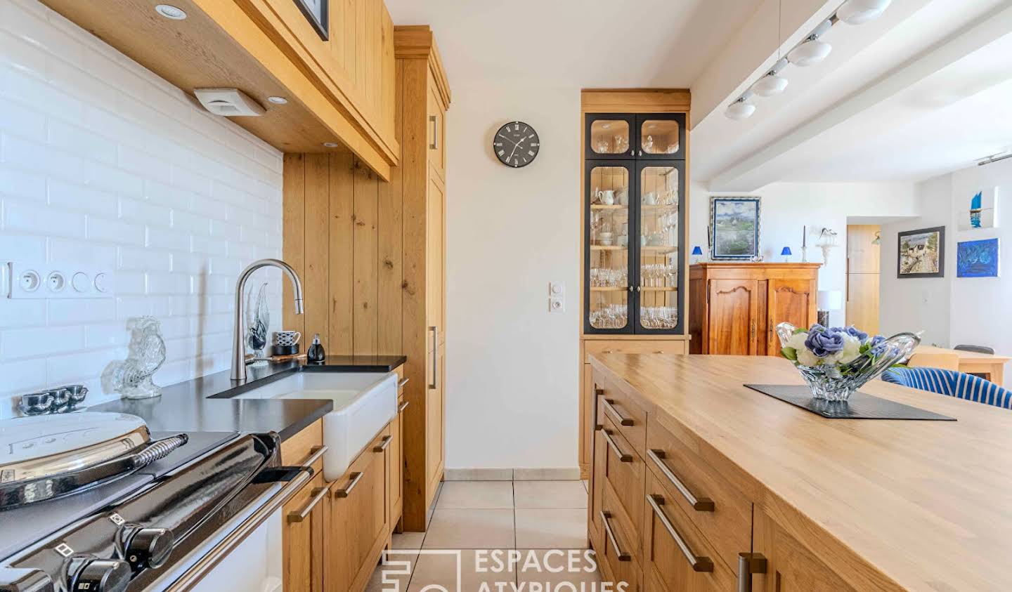 Apartment with terrace Saint Nazaire