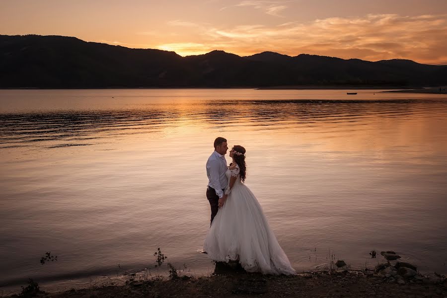 Fotografo di matrimoni Galina Zapartova (jaly). Foto del 20 ottobre 2017