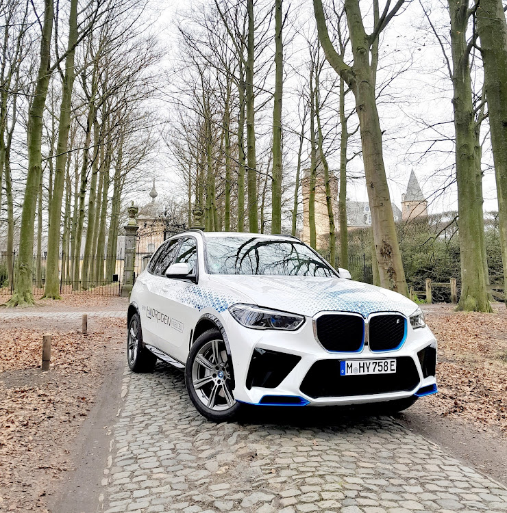 The BMW iX5 is similar in form, features and texture to any other X5 model except it uses hydrogen to power an electric motor. Picture: PHUTI MPYANE